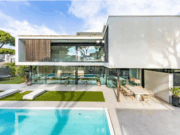 La imponent casa de Marc Bartra a Castelldefels, anterior lloguer de Lewandowski, en venda per 8M€
