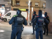 Agredeixen una treballadora en enxampar uns lladres robant en aquest municipi del Baix Llobregat