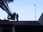 Nit negre a Begues: un home mor atrapat al lavabo mentre el foc devorava casa seva