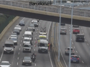 Vídeo | Un vehicle avariat col·lapsa la Ronda de Dalt i provoca llargues cues cap al Baix Llobregat