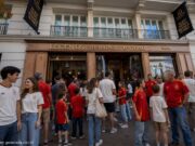 LEGENDS obre gratuïtament les portes per celebrar el títol mundial d’Espanya